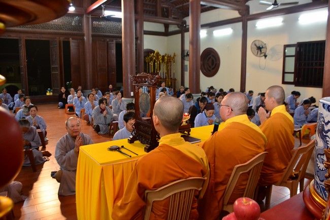 The Eight Precept Retreat  at Tay Khanh pagoda, Thai Binh